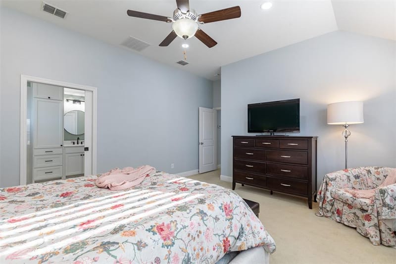 2209 Longwood Drive, Carrollton TX 75010 - Photo 21