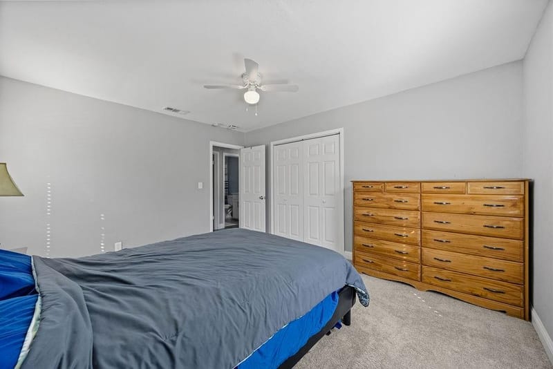 4808 S Hughes Avenue, Fort Worth TX 76119 - Photo 12