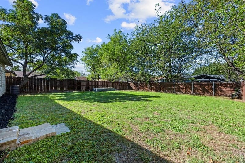 4808 S Hughes Avenue, Fort Worth TX 76119 - Photo 19