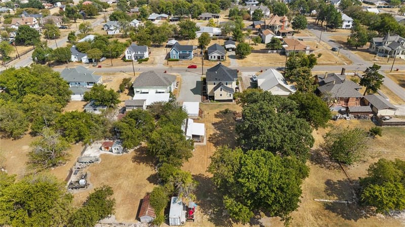 905 8th Street N, Honey Grove TX 75446 - Photo 36