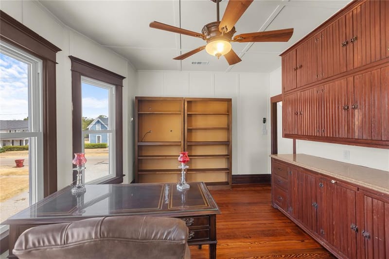 905 8th Street N, Honey Grove TX 75446 - Photo 20