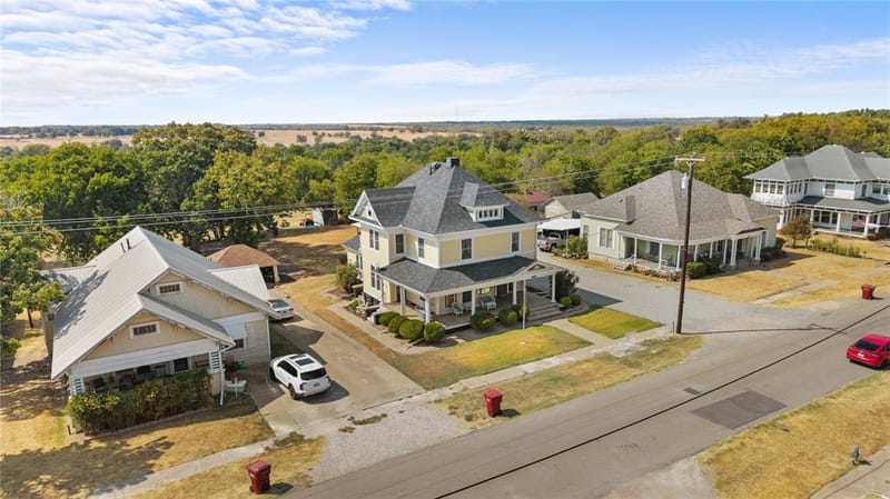 905 8th Street N, Honey Grove TX 75446 - Photo 34