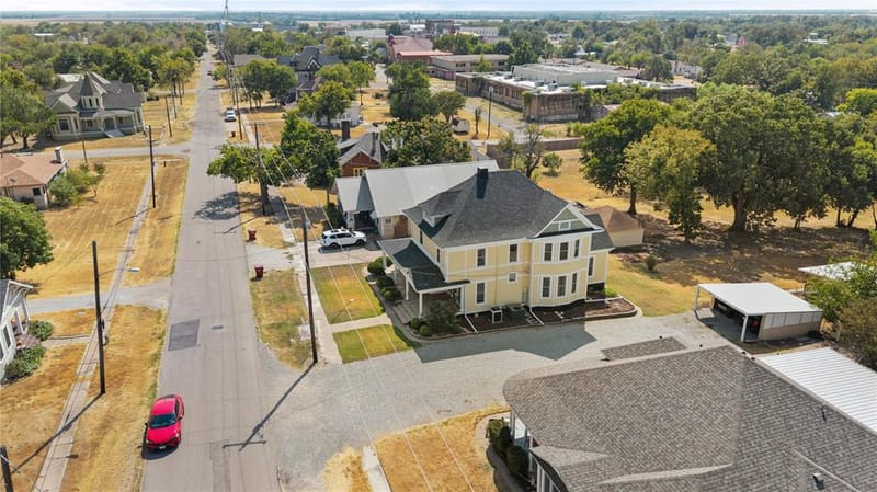 905 8th Street N, Honey Grove TX 75446 - Photo 38