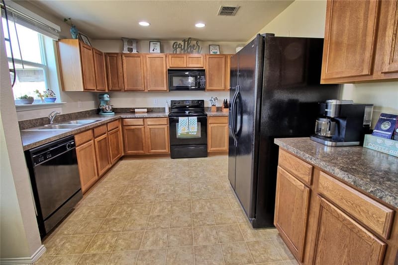 1312 Gayle Street, Burleson TX 76028 - Photo 12