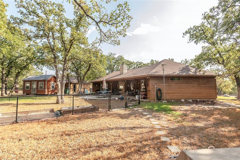 53 Country Club Court, Nocona TX 76255 - Photo 10