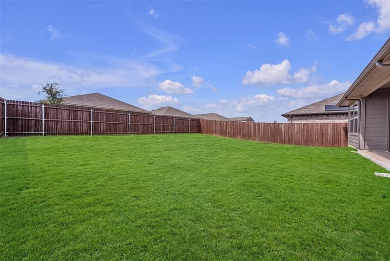 8817 Playmoor Drive, Fort Worth TX 76131 - Photo 27