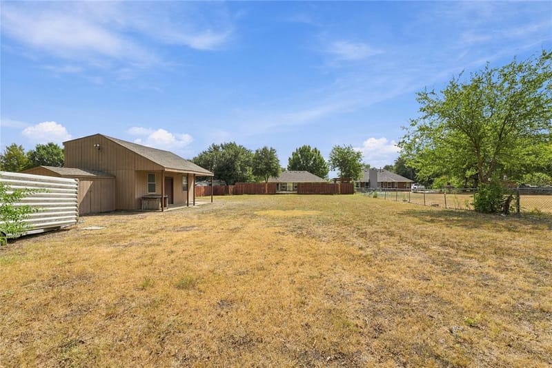 120 Country Drive, Waxahachie TX 75165 - Photo 24