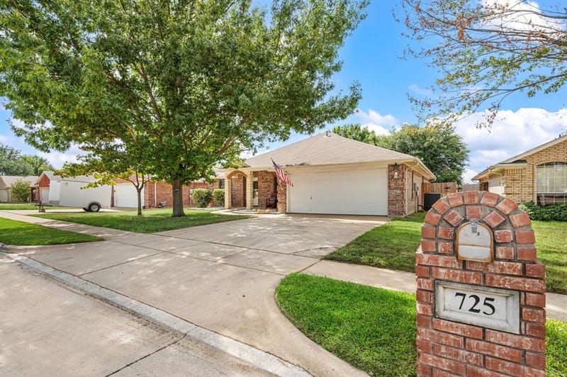 725 Big Willow Drive, Saginaw TX 76179 - Photo 3