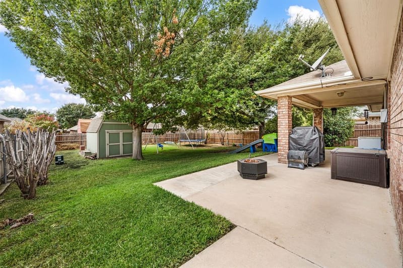 725 Big Willow Drive, Saginaw TX 76179 - Photo 32
