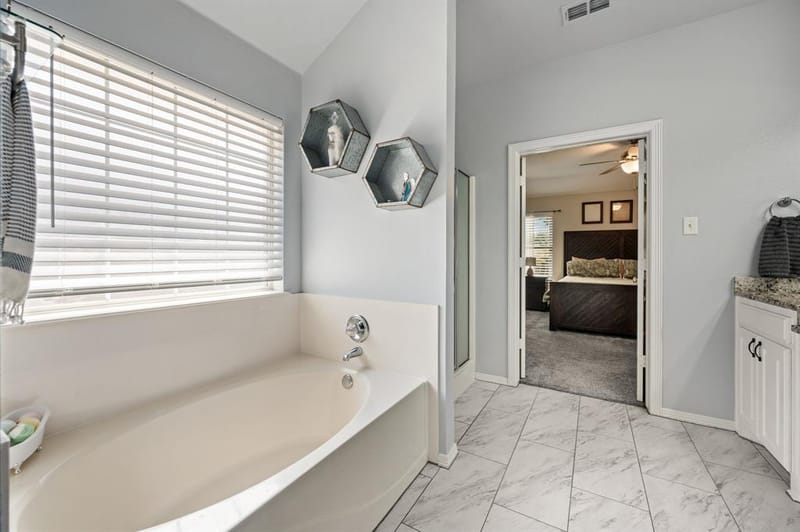 725 Big Willow Drive, Saginaw TX 76179 - Photo 25