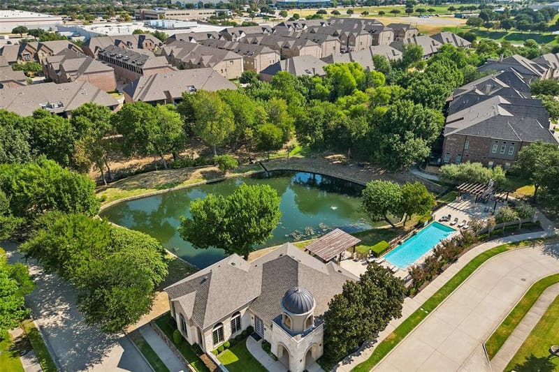 4237 Riverview Drive, Carrollton TX 75010 - Photo 2