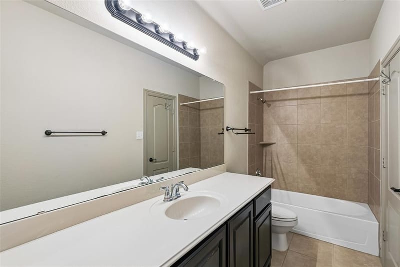 4237 Riverview Drive, Carrollton TX 75010 - Photo 15