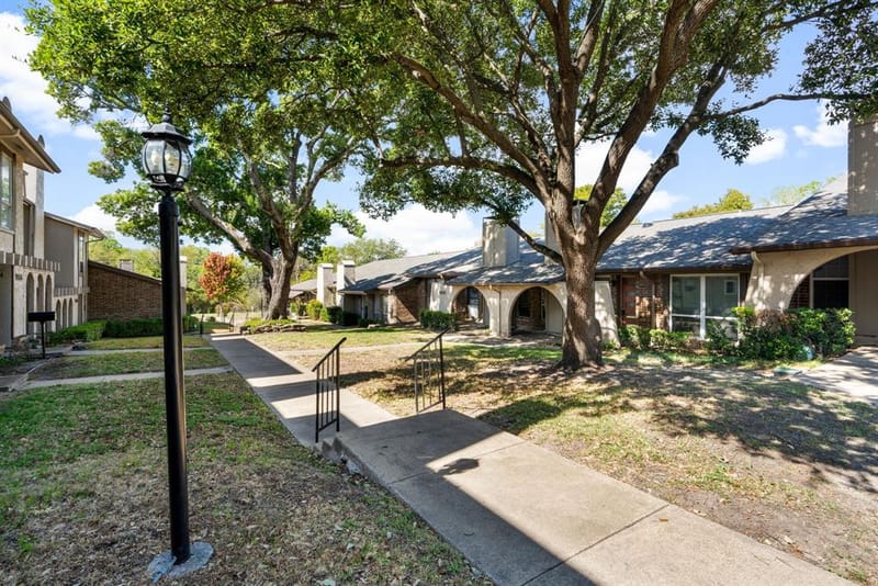 9658 Bryson Drive, Dallas TX 75238 - Photo 3
