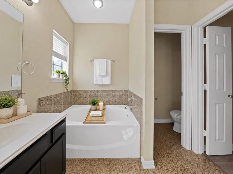 209 Wooded Glen Court, Arlington TX 76013 - Photo 16