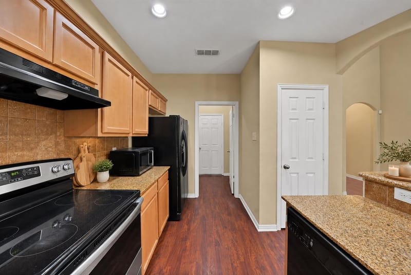 209 Wooded Glen Court, Arlington TX 76013 - Photo 31
