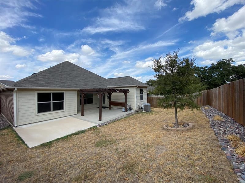 217 Bearman Drive, Fort Worth TX 76120 - Photo 4