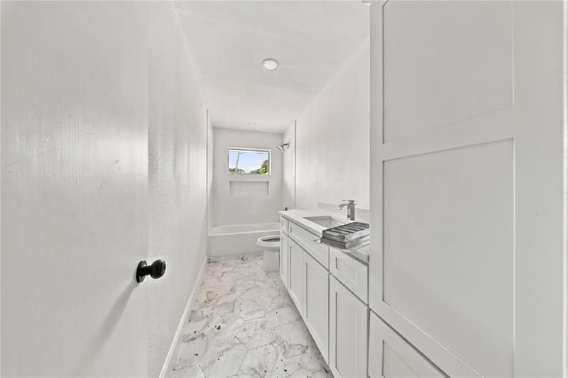 3660 Warick Drive, Dallas TX 75229 - Photo 22