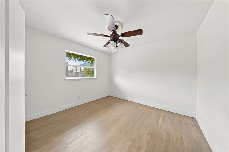 3660 Warick Drive, Dallas TX 75229 - Photo 28