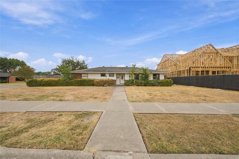 3660 Warick Drive, Dallas TX 75229 - Photo 34
