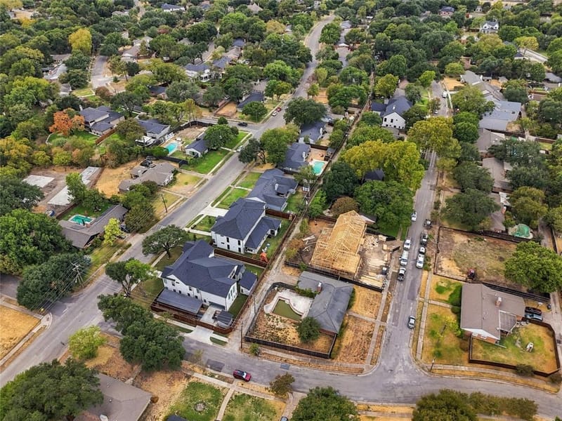 3660 Warick Drive, Dallas TX 75229 - Photo 10