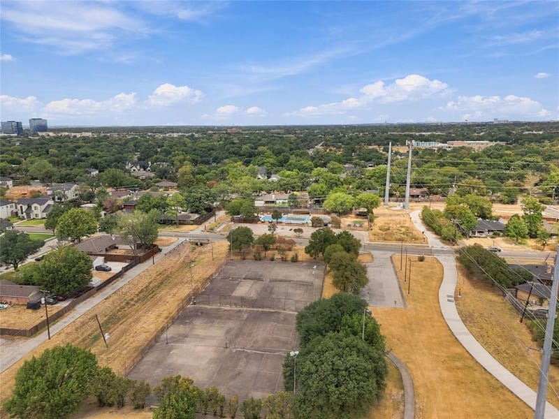 3660 Warick Drive, Dallas TX 75229 - Photo 11
