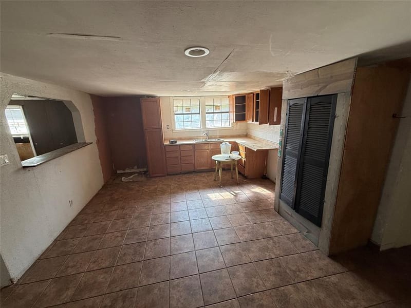1109 Duke Street, Brownwood TX 76801 - Photo 9
