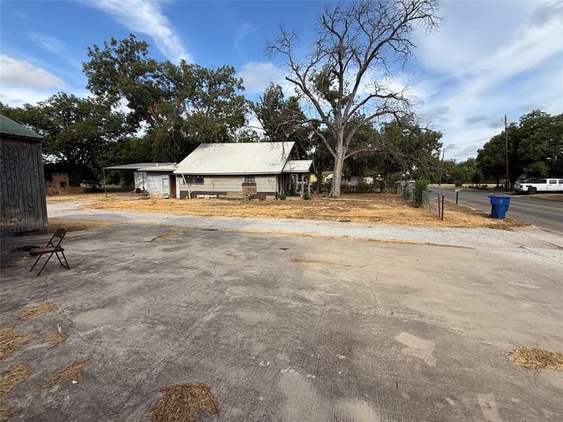 1109 Duke Street, Brownwood TX 76801 - Photo 39