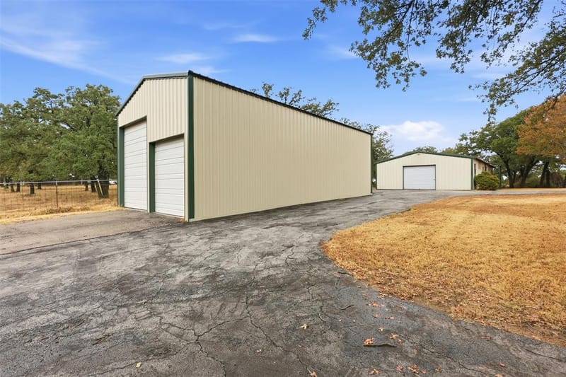211 Private Road 4931, Springtown TX 76082 - Photo 3
