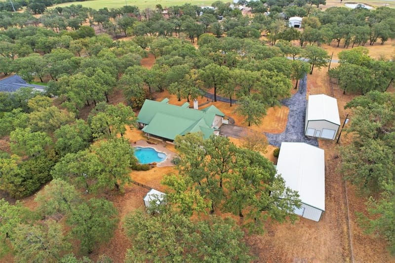 211 Private Road 4931, Springtown TX 76082 - Photo 38