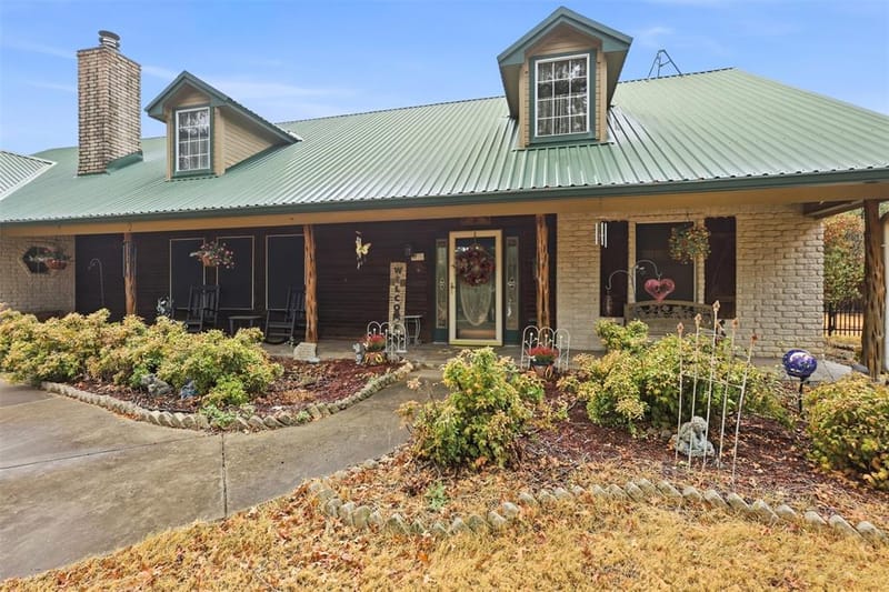 211 Private Road 4931, Springtown TX 76082 - Photo 10