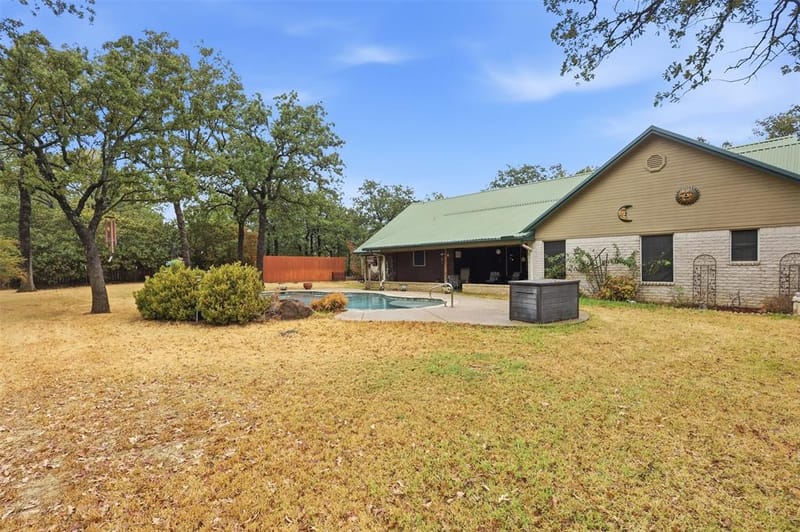 211 Private Road 4931, Springtown TX 76082 - Photo 35