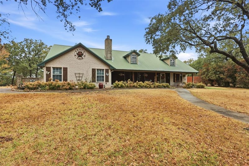 211 Private Road 4931, Springtown TX 76082 - Photo 8
