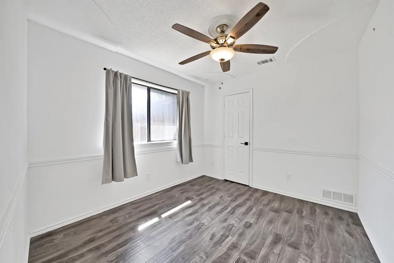 1215 Shawnee Trail, Carrollton TX 75007 - Photo 23