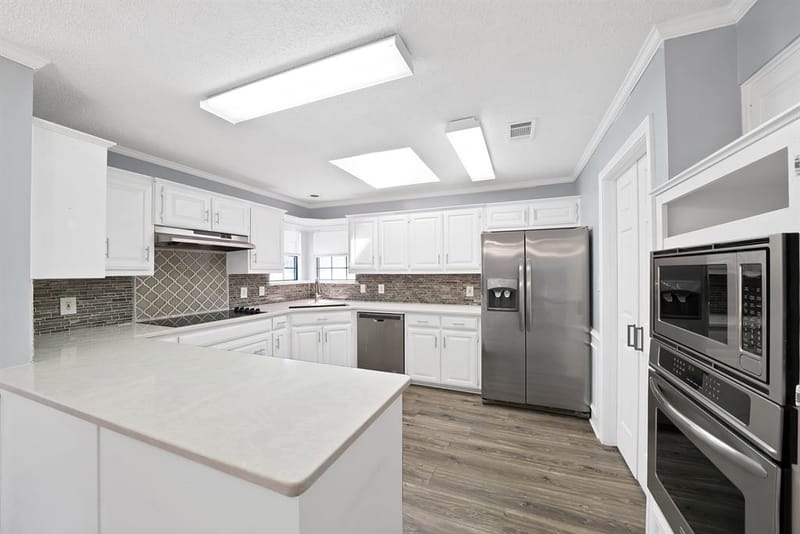1215 Shawnee Trail, Carrollton TX 75007 - Photo 17