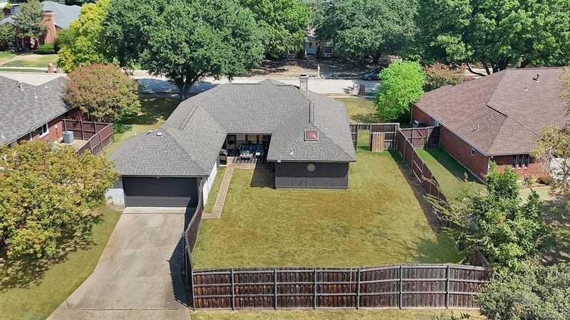 1215 Shawnee Trail, Carrollton TX 75007 - Photo 33