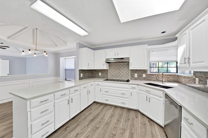1215 Shawnee Trail, Carrollton TX 75007 - Photo 18