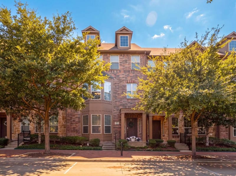 3894 Everwood Lane, Addison TX 75001 - Photo 2