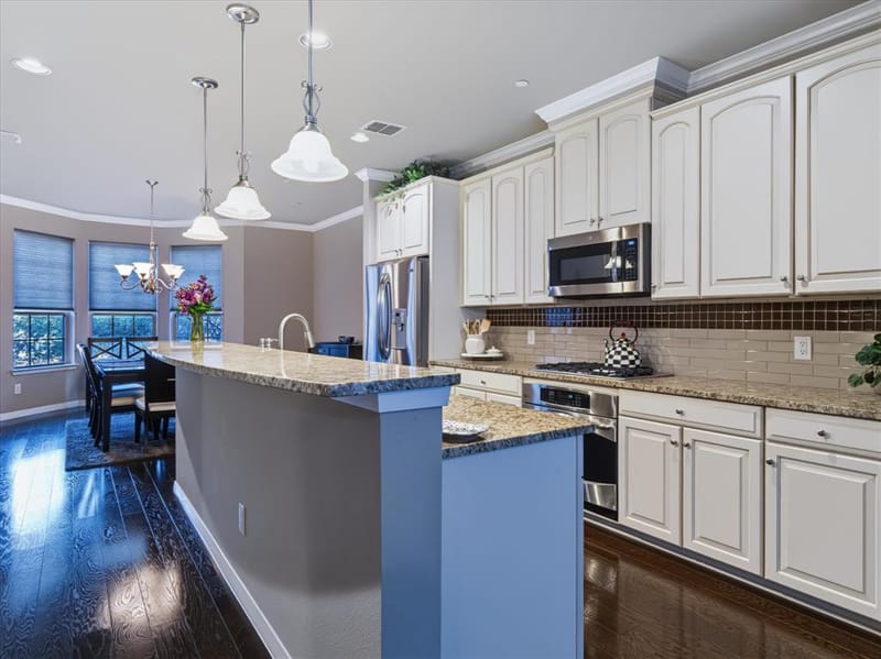 3894 Everwood Lane, Addison TX 75001 - Photo 14