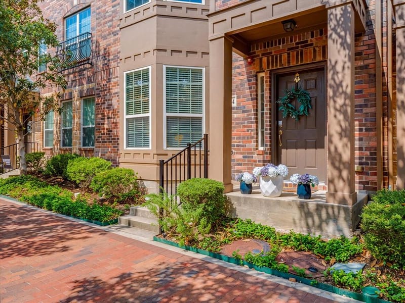 3894 Everwood Lane, Addison TX 75001 - Photo 4