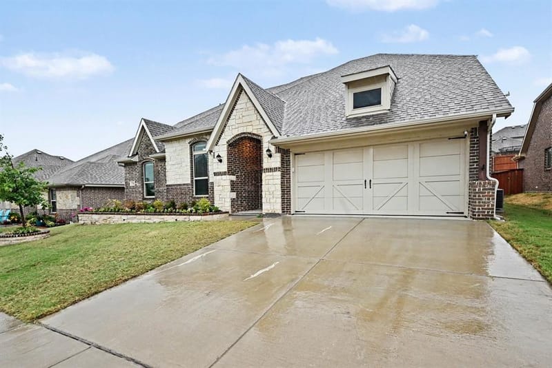 624 Soaring Star Lane, Weatherford TX 76008 - Photo 2