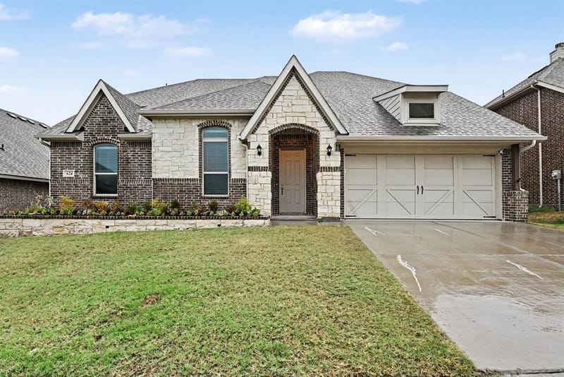 624 Soaring Star Lane, Weatherford TX 76008