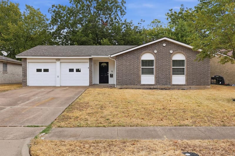 1312 Greenway Drive, Mesquite TX 75149 - Photo 2
