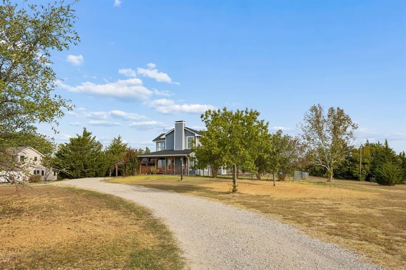 273 Greenview Lane, Van Alstyne TX 75495 - Photo 3