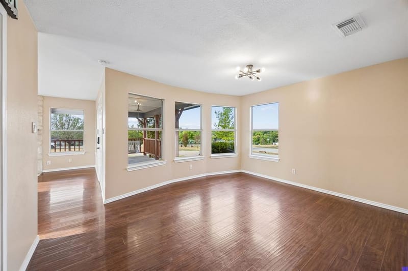 273 Greenview Lane, Van Alstyne TX 75495 - Photo 10
