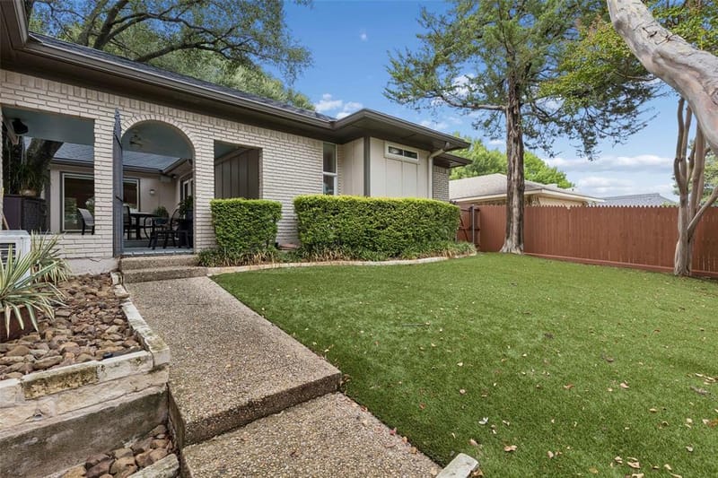 9020 Glen Springs Drive, Dallas TX 75243 - Photo 38