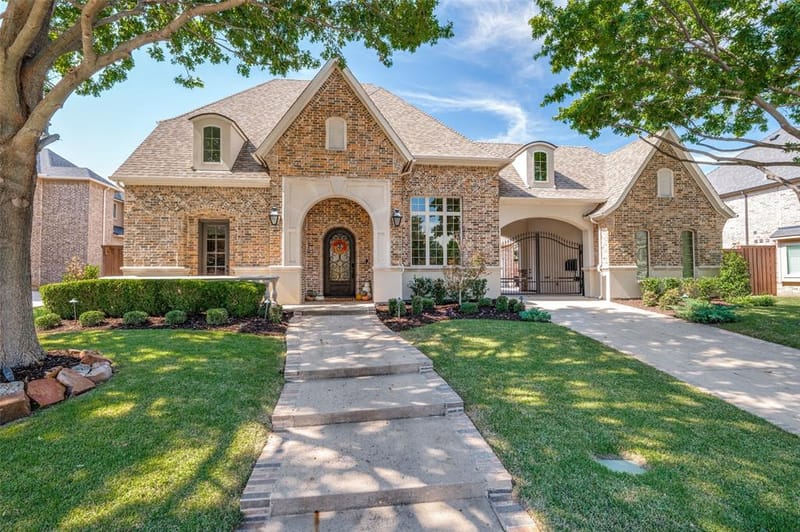 181 Hidden Lake Drive, Prosper TX 75078 - Photo 2