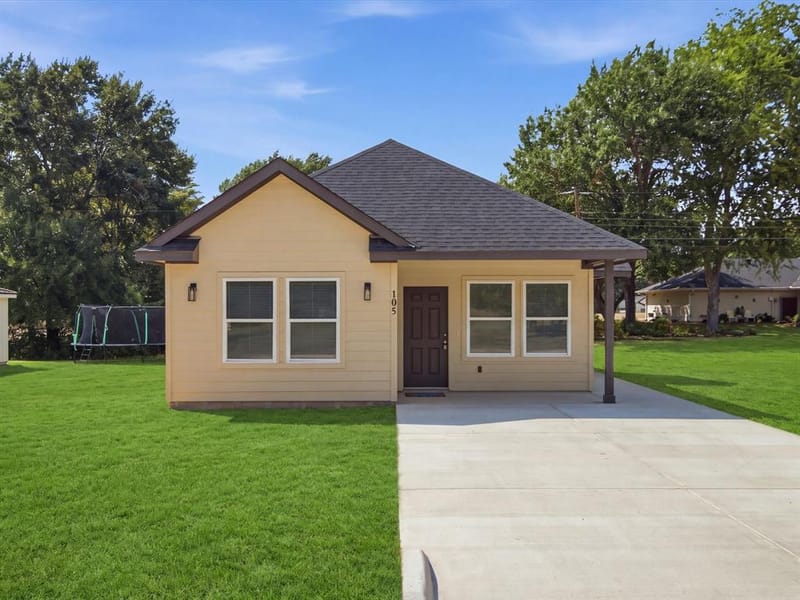 105 Oak Ridge Road, Mabank TX 75156 - Photo 2