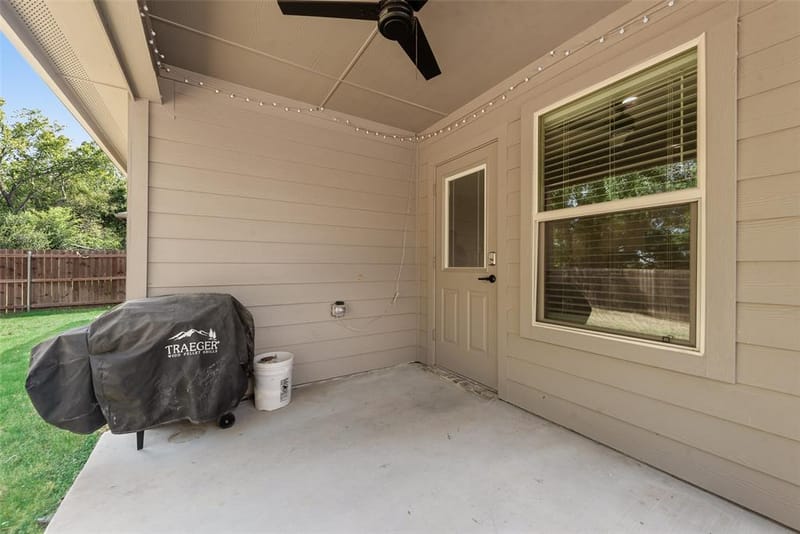 540 Bronze Circle E, Springtown TX 76082 - Photo 23
