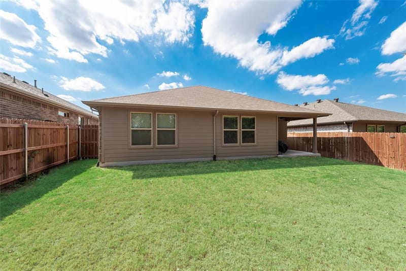 540 Bronze Circle E, Springtown TX 76082 - Photo 27
