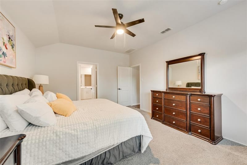 540 Bronze Circle E, Springtown TX 76082 - Photo 13